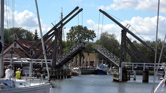 Zugbrücke in Wieck